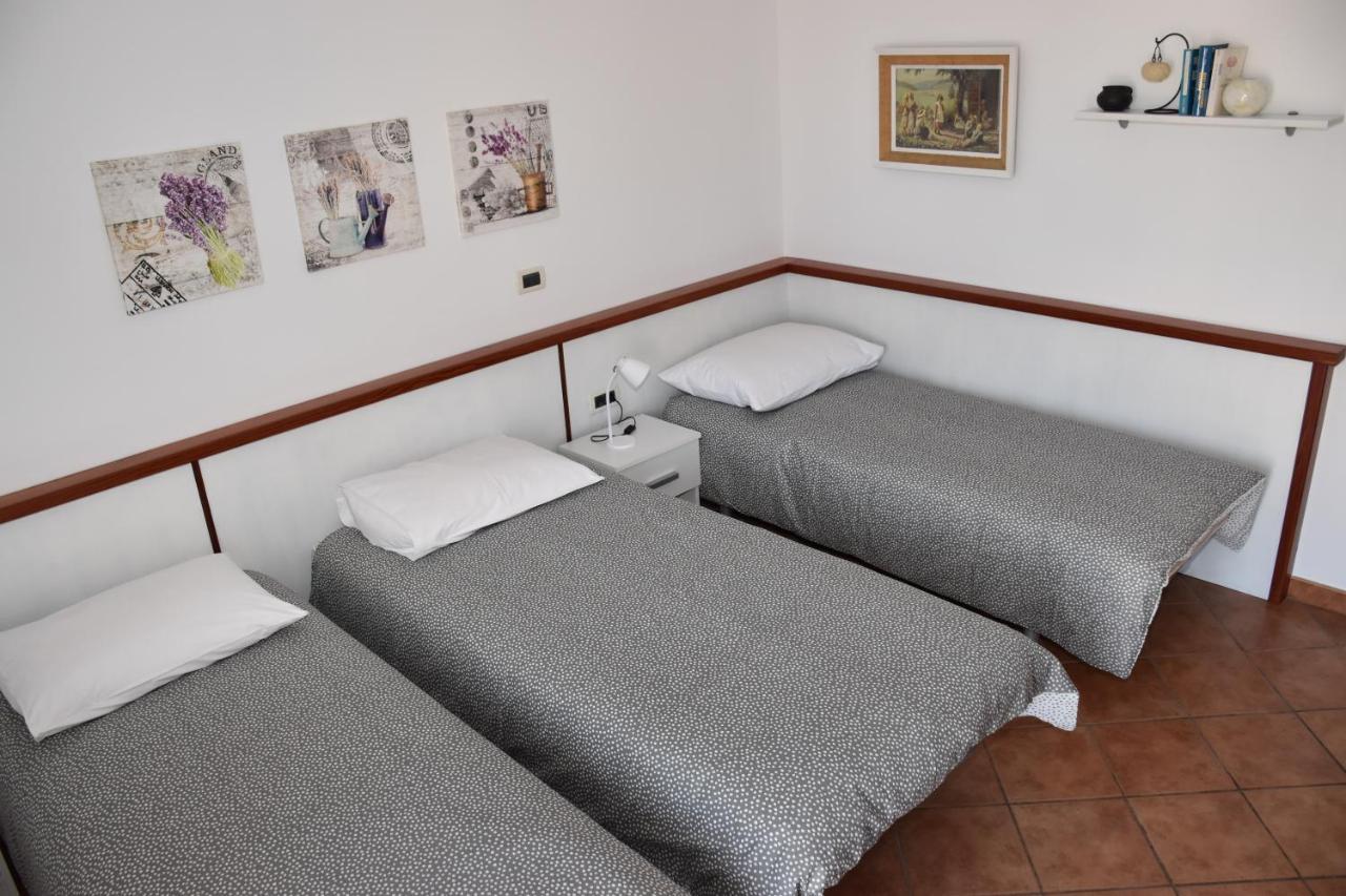 Rooms And Apartments Robert Rovinj Exterior foto