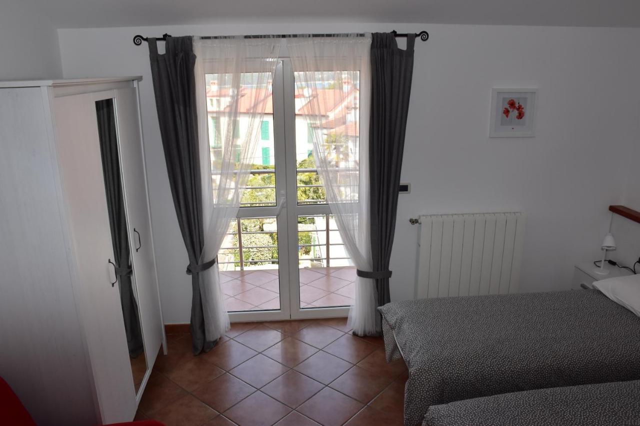 Rooms And Apartments Robert Rovinj Exterior foto