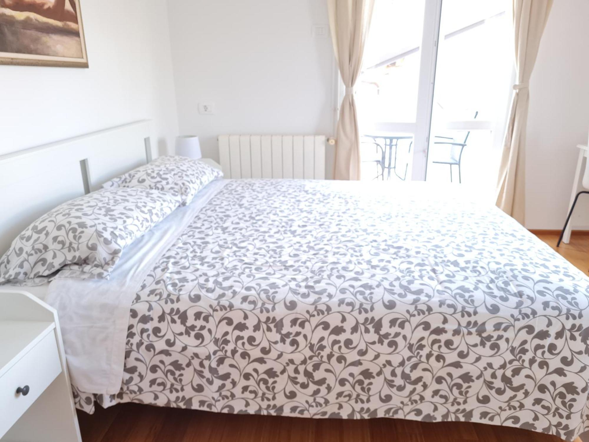 Rooms And Apartments Robert Rovinj Exterior foto